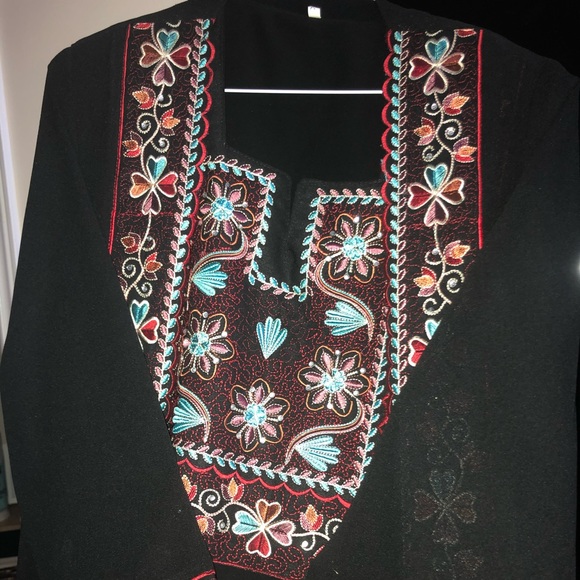 Dress - Picture 1 of 3